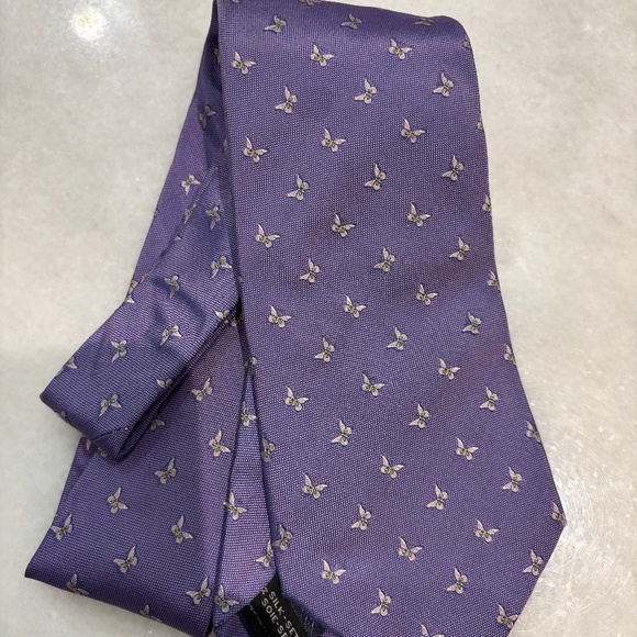 Salvatore Ferragamo silk necktie - Picture 1 of 4